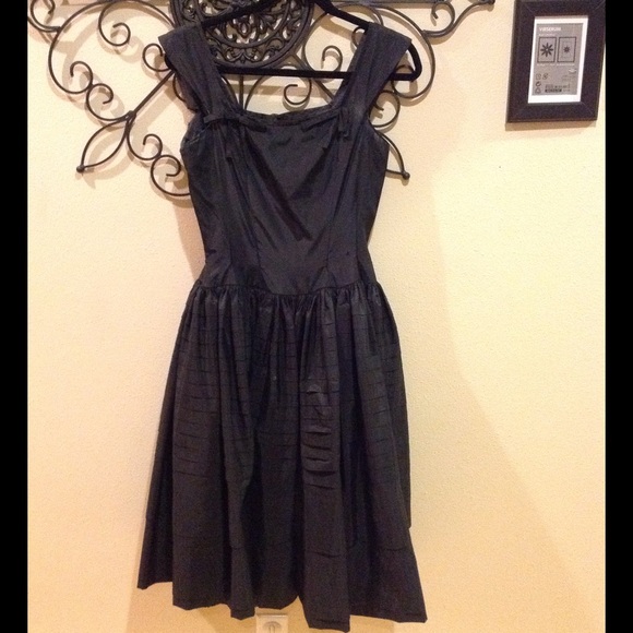 Pleated taffeta 1950's dress vintage antique