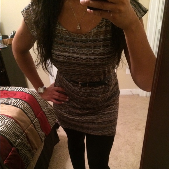 High Low Top - Picture 2 of 3