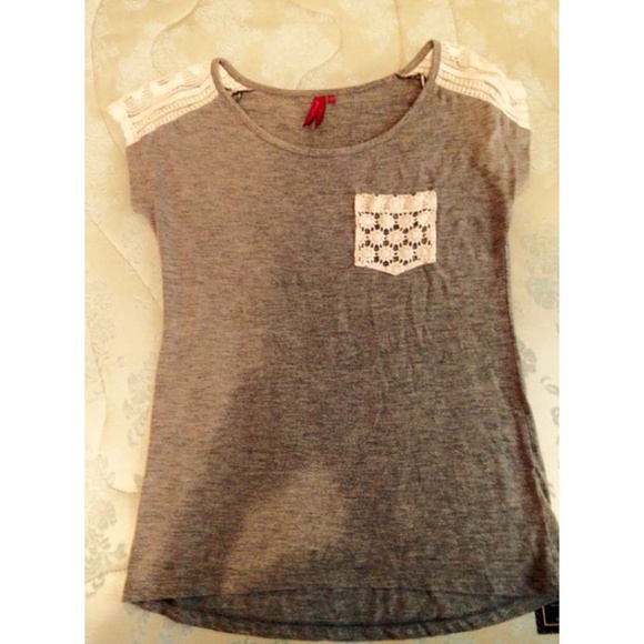 Short sleeve shirt