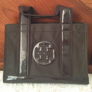 Tory Burch AUTH