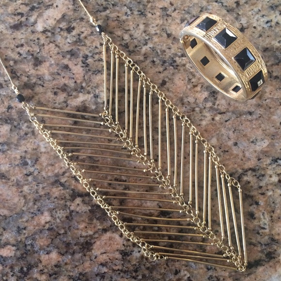 Jewelry - Geometric Gold + Black Necklace w/ FREE Cuff