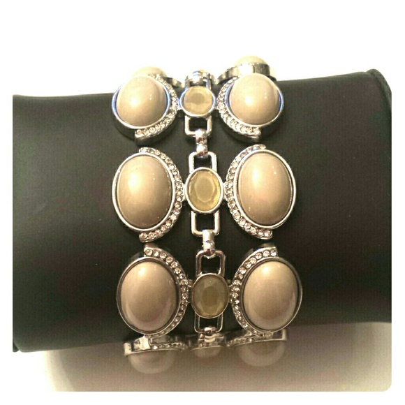 Banana Republic bracelet in grey