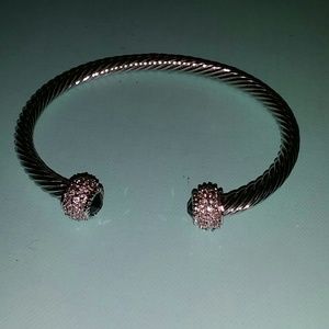 Very elegant bracelet