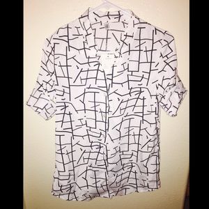 Slim blouse black and white