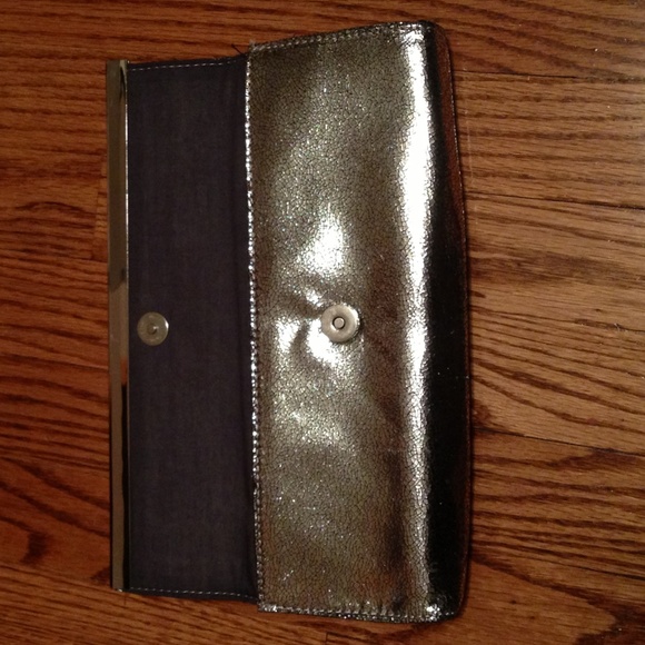 Xhilaration clutch - Picture 3 of 3