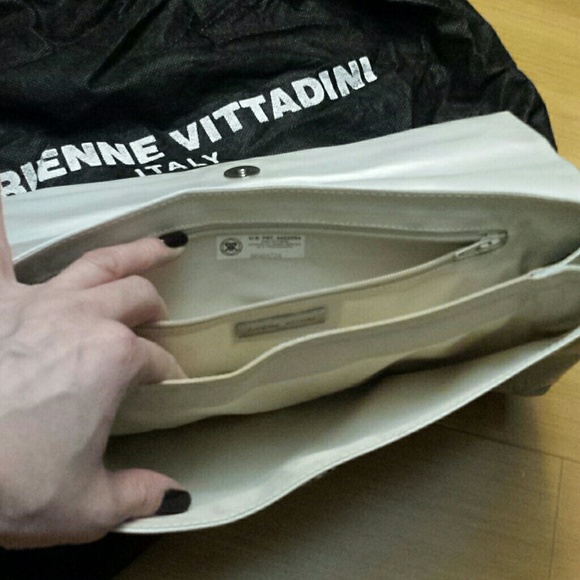 Adrienne Vittadini mini purse - Picture 2 of 3