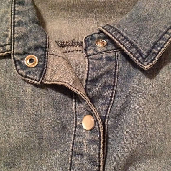 Plus size denim button up - Picture 4 of 4