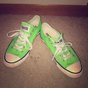 👍🏻MOST LIKED ITEM Neon Lime Green Converse Shoes