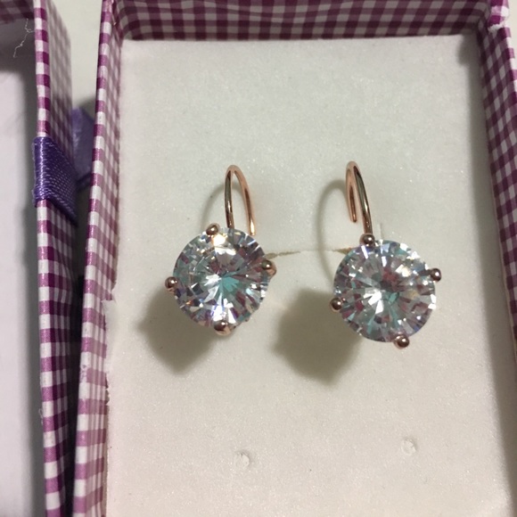 Earrings - Picture 3 of 3