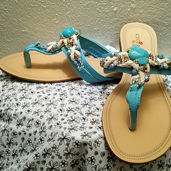 Sandals - Picture 3 of 3