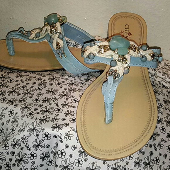 Sandals - Picture 2 of 4