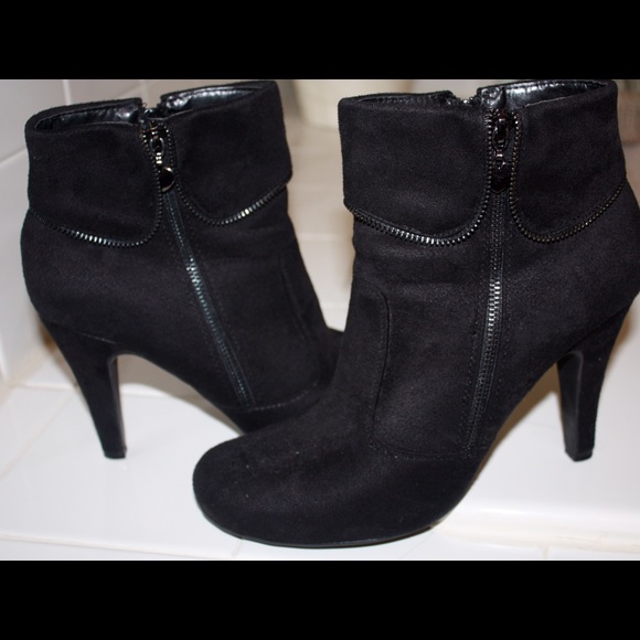 Suede booties ✨ - Picture 2 of 3