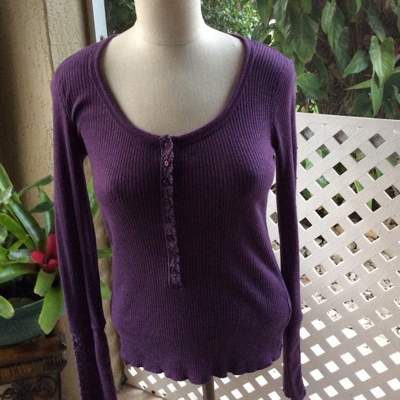 🚫BUNDLED🚫🌈Purple Top🌈