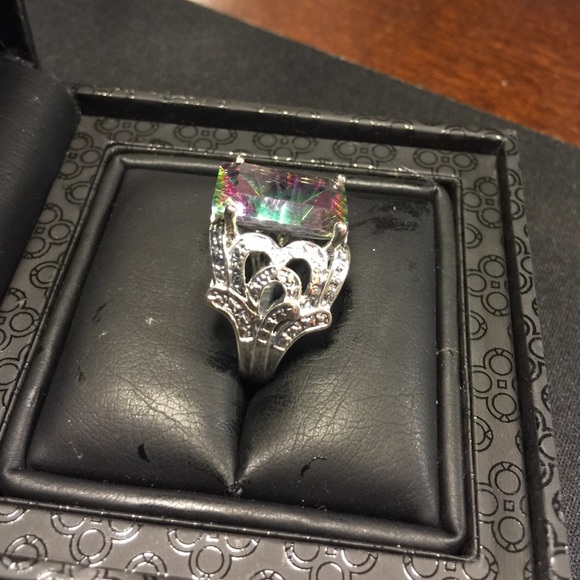 Ring - Picture 2 of 3