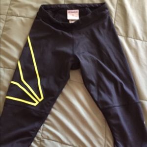 Reebok capri workout pants
