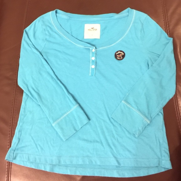 Hollister top