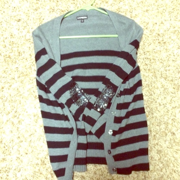 Express sweater with sequin