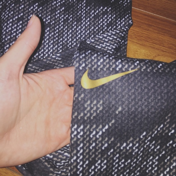 NIKE PRO LEGGINGS💖 - Picture 3 of 3