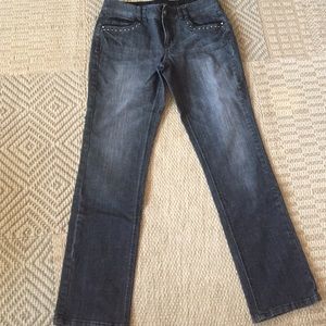 WHBM Blanc 6Short straight leg denim