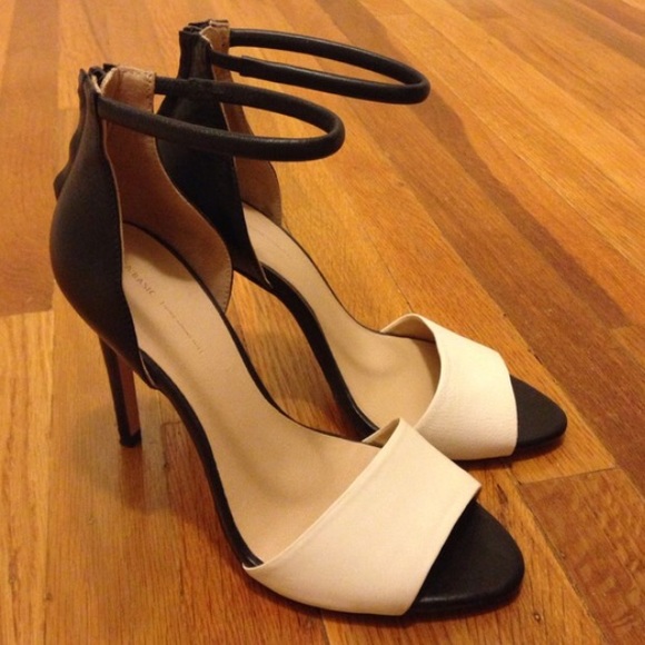 Zara Shoes - Zara basic sandals