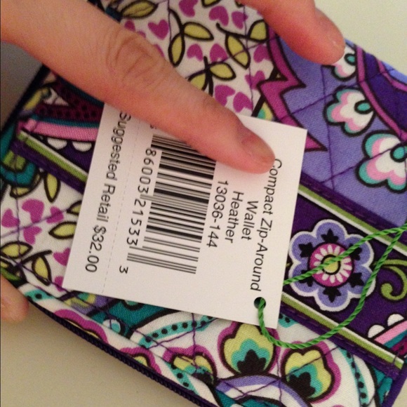 Sale😓Vera Bradley. 🔮 - Picture 4 of 4