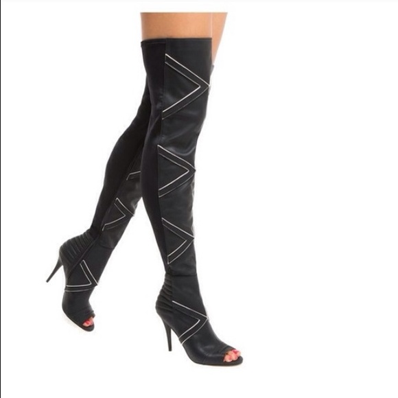 GX by Gwen Stefani Taio