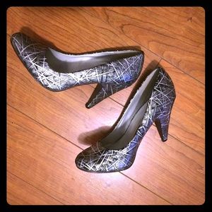 BKE Silver and Black Pumps!