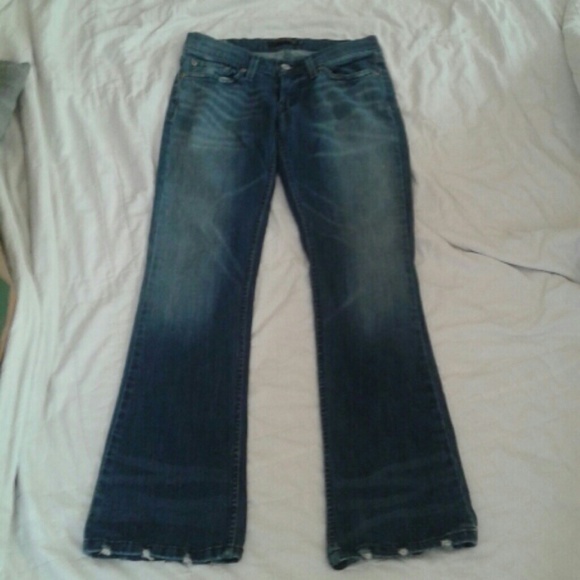 EUC Levis too low 524 jeans 3M