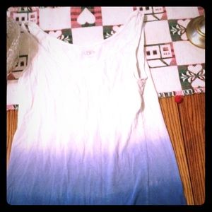 🚨TRADED🚨.   Tank top water colored I do trades