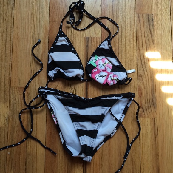 Aero bathing suit