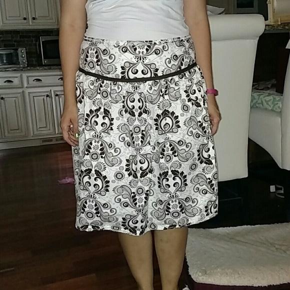White and brown skirt