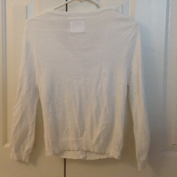 White button up with ruffles - Picture 3 of 4