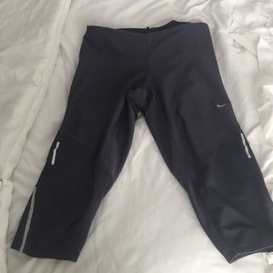 Nike dri fit grey cropped leggings