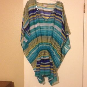 BUNDLE.     Super cute summer top