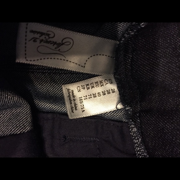 🔴SOLD🔴Cute High Waisted Shorts! 🌸 - Picture 3 of 3