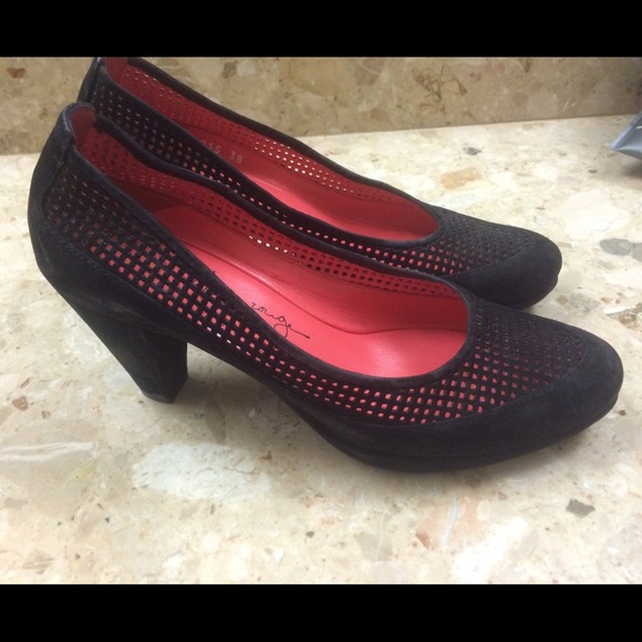 Made in Italy. New Pas de Rouge heels.