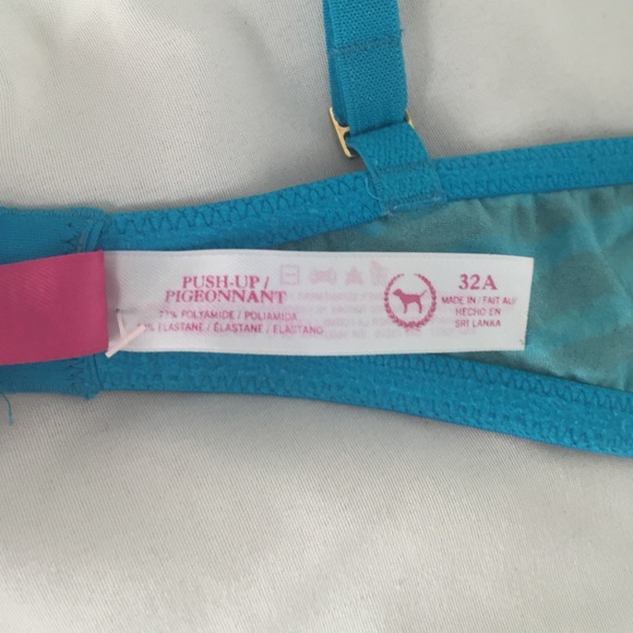 Victoria secret 32 a push up bra - Picture 3 of 3