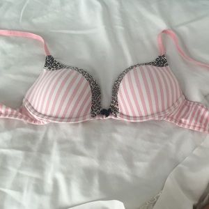 Victoria secret push up bra