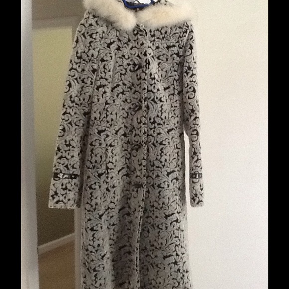 Jacket. - Picture 1 of 4