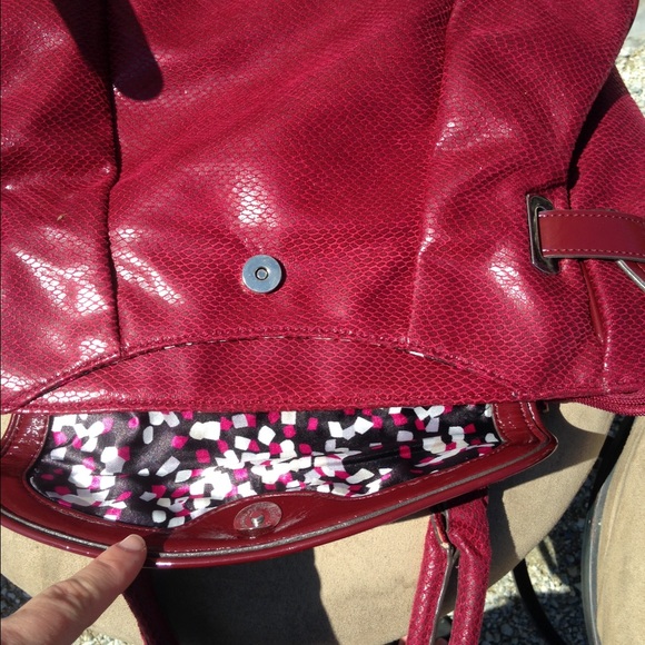 Red Rampage Bag - Picture 4 of 4