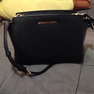 Selma Midium Saffiano Leather Messenger