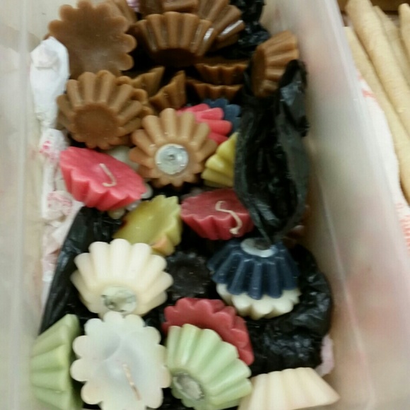 Ear Candles, Tapers and Beeswax. - Picture 4 of 4