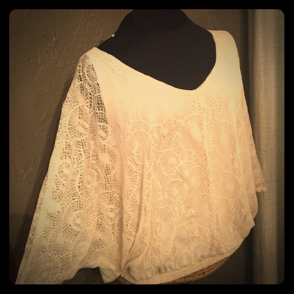 🔖 B1G1 FREE🔖 Boutique crochet lace top