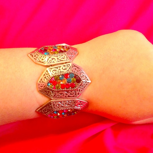Multicolored stretch bracelet