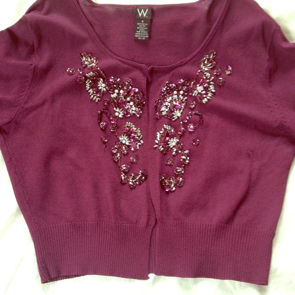 Gorgeous quarter-sleeve embroidered cardi