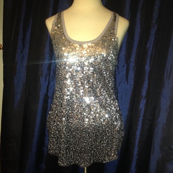 Brand new front sequin tank top lilac colored