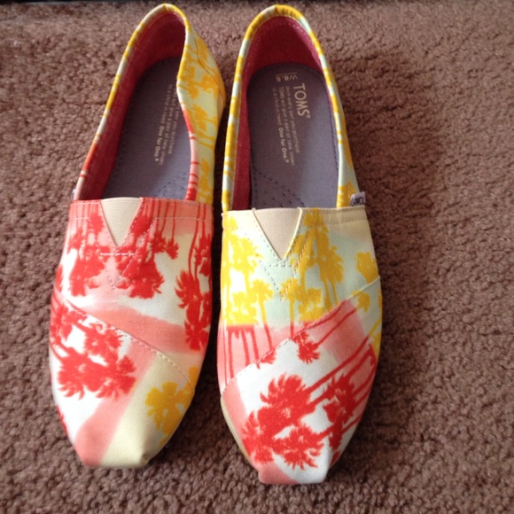 TOMS Shoes - Toms classics orange palm trees size 8.5