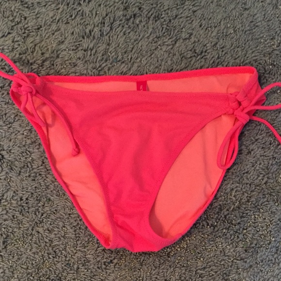hot pink swim bottoms from vs!