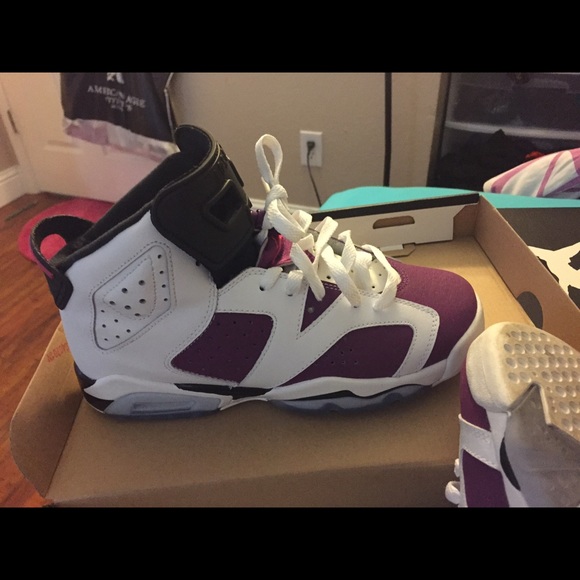 Jordan's - Picture 3 of 4