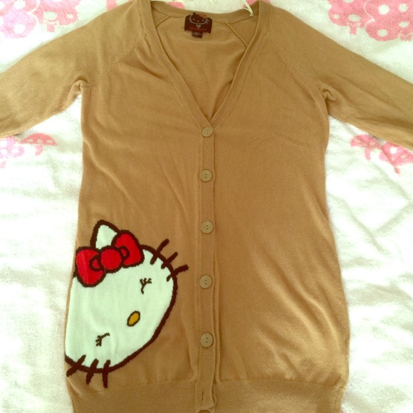 HelloKitty sweater - Picture 1 of 3
